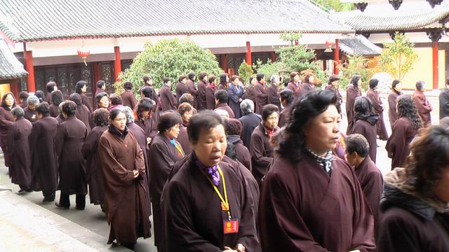 净僧法师带五百多居士到能仁寺供修(图2)