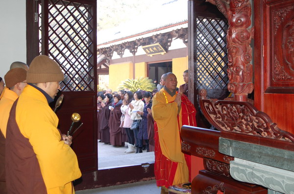 2011年2月3日,农历辛卯年正月初一,雁荡山能仁寺四众弟子在方丈