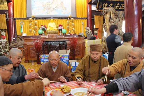 雁荡山能仁寺2014年新年团圆饭今天举行(图3)