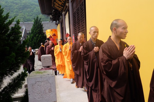 温州雁荡山能仁寺庆祝佛诞节举行盛大浴佛节(图2)