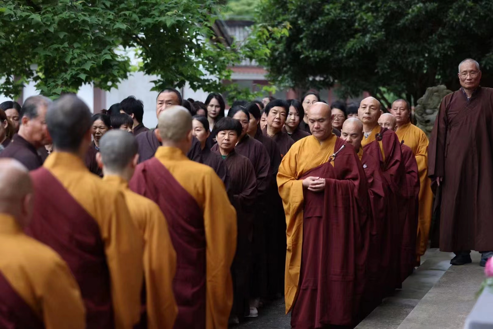 雁荡山能仁寺举行抄经祈福活动(图2)